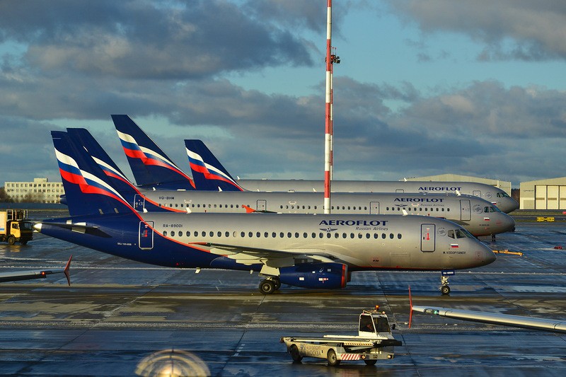 Москва-Рига: туристы отказались лететь на Суперджете из-за запаха гари